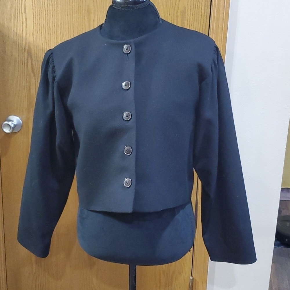 Neiman Marcus vintage wool black crop blazer